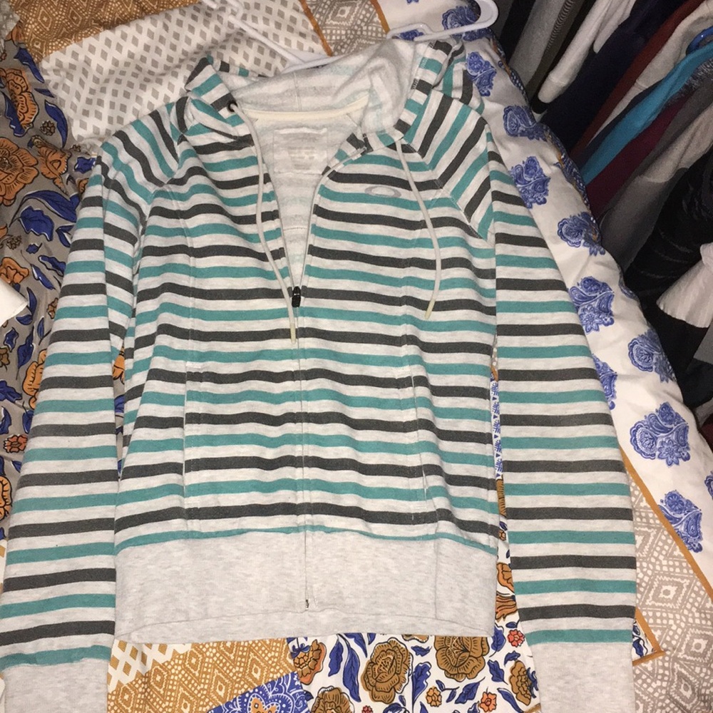 Oakley sweatshirt